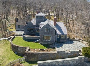 66 Pulpit Rock Rd, Ogunquit, ME 03907