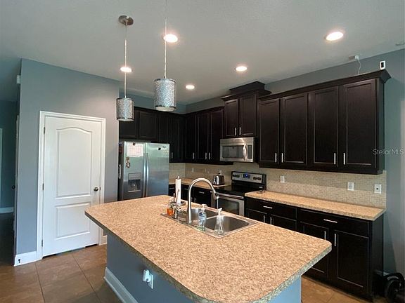 5th image of 2632 River Landing Dr