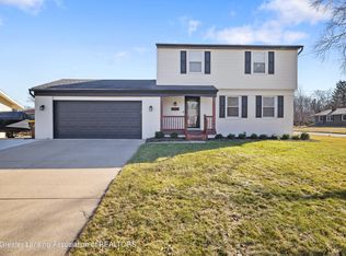 10088 Lafayette Ln, Dimondale, MI 48821