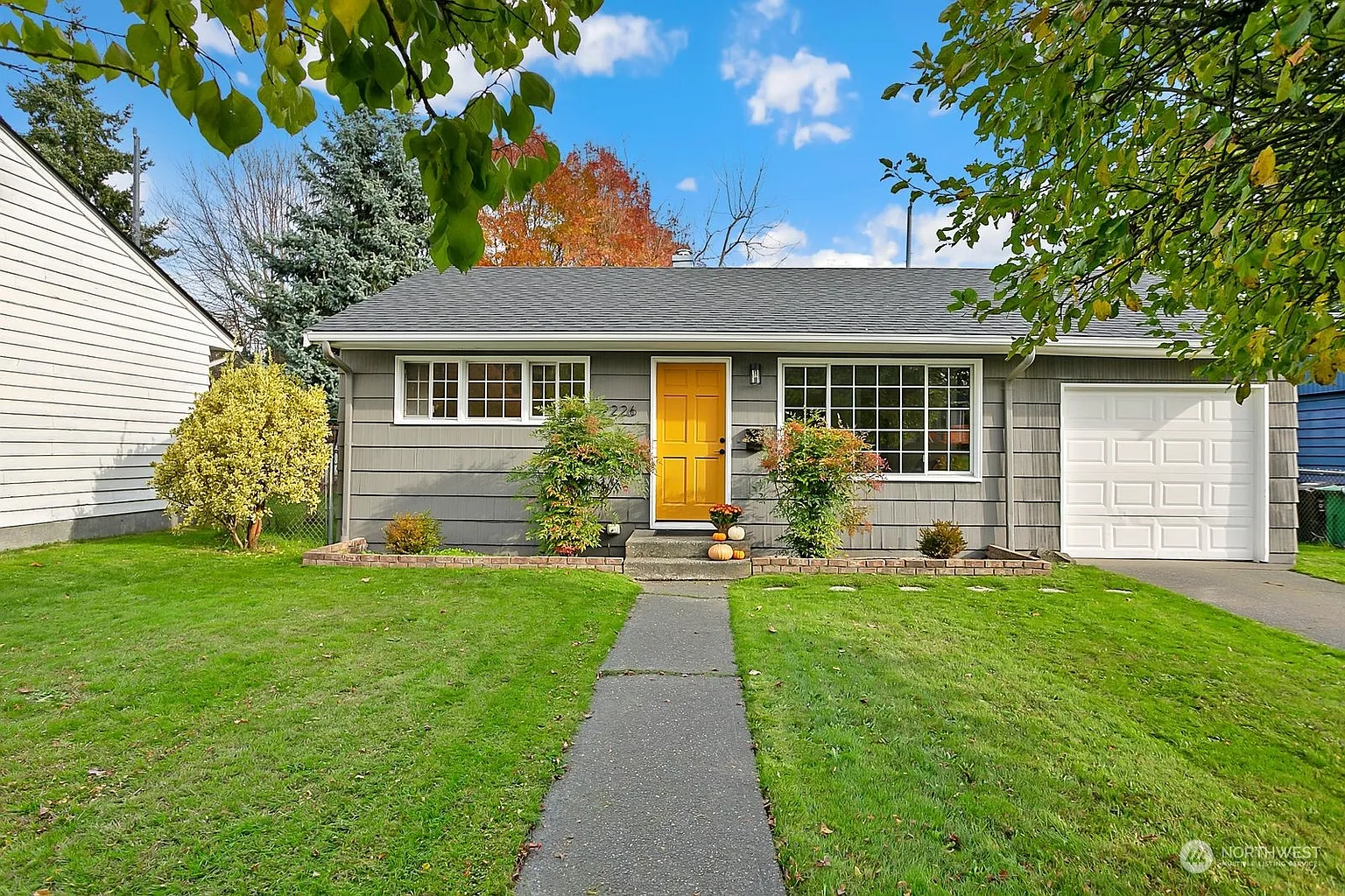 9226 31st Avenue SW photo 1
