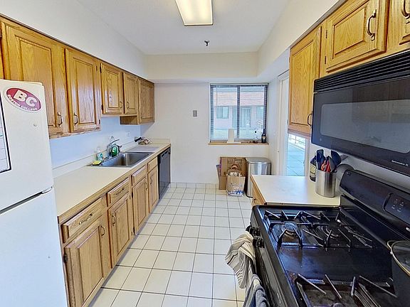 3rd image of 147 Kelton St APT 312