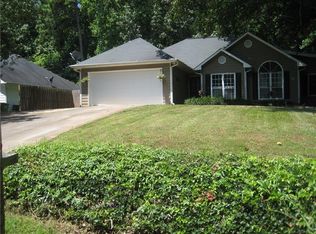 8860 Pine Tree Cir, Gainesville, GA 30506