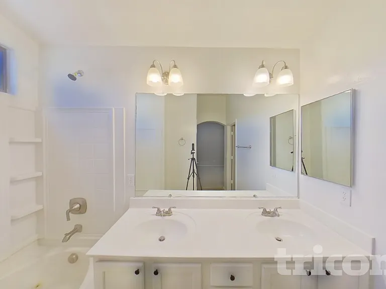 45539 W Sky Ln — Photo 7