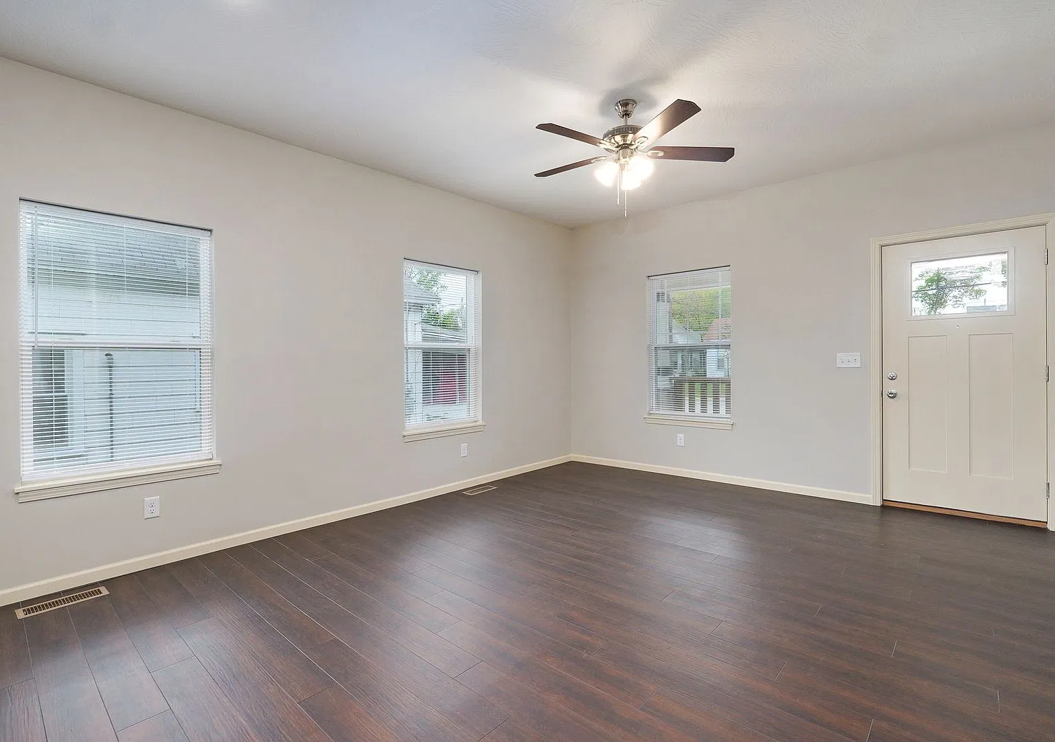 Grant 631 — Photo 3