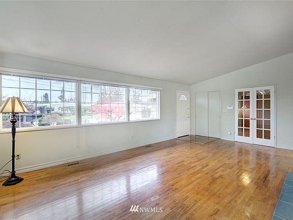 3rd image of 19305 69th Pl W