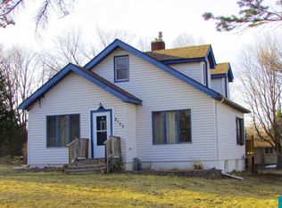 2133 Hillcrest Dr, Duluth, MN 55811