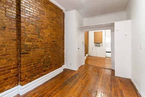 Rented by Warburg | media 1