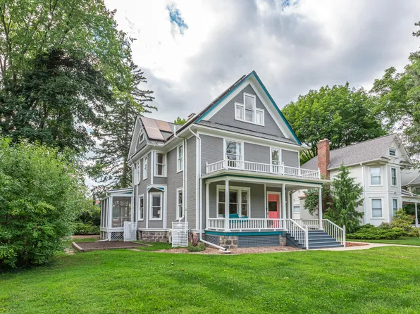 916 Olivia Ave, Ann Arbor, MI 48104