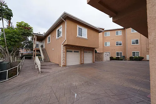 7056 Fulton St #3 Photo 1