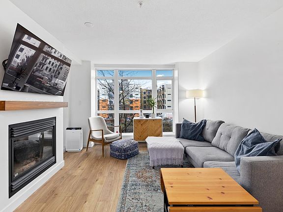 5th image of 3142 Saint Johns St #311