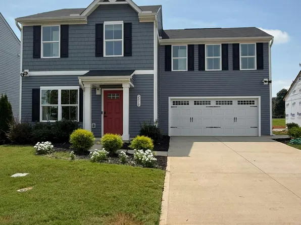 2010 Evanston Dr, Wellford, SC 29385