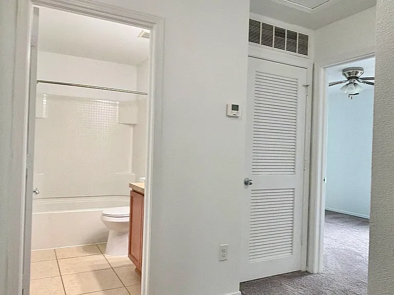 4652 Chatterton Way — Photo 10