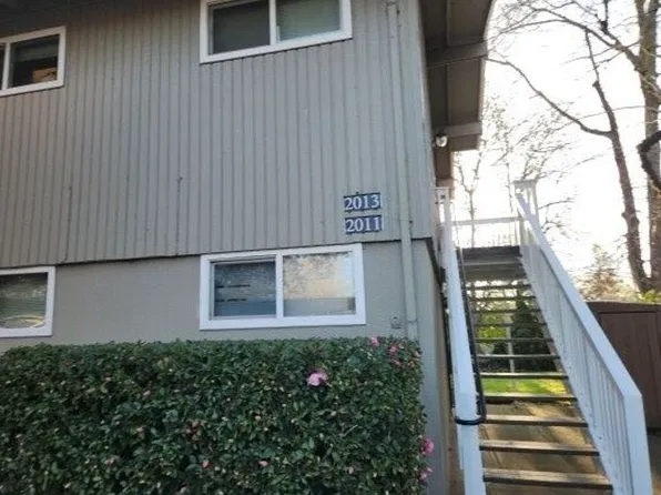 2011 W 14th Pl, Eugene, OR 97402