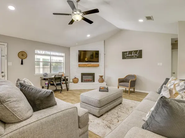 8020 Botany Ln #Id1385699p, Houston, TX 77075