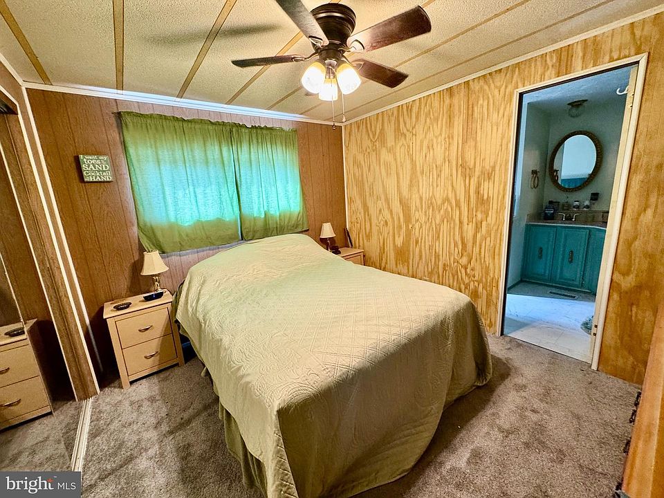 10th image of 17240 Water View Dr