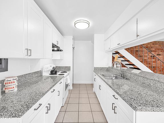 5th image of 5011 Tahiti Way APT 3