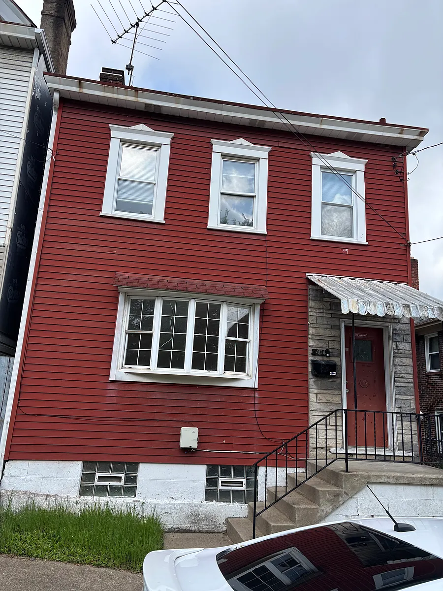 Building Photo - 404 Curtin Ave