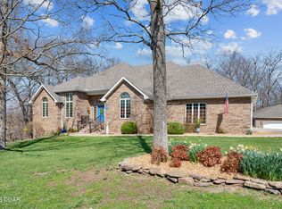 1021 Oakmont Dr, Joplin, MO 64804