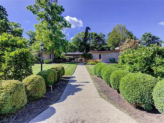 3rd image of 501 Evans Ln