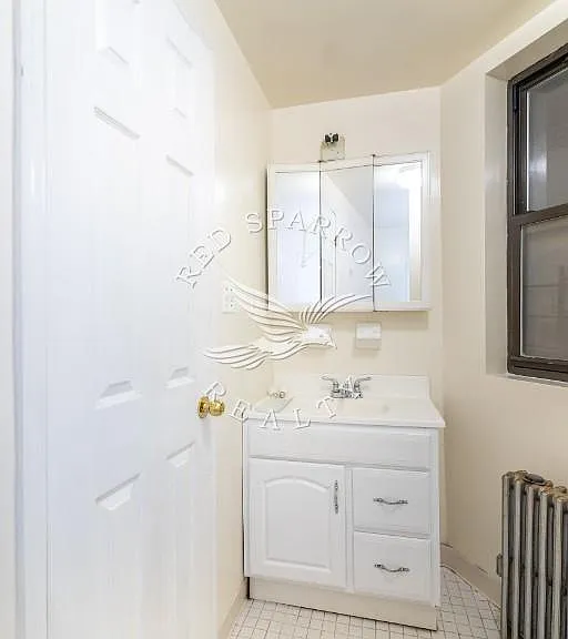 420 E 83rd St #2W — Photo 8