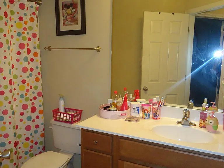 2nd Bathroom