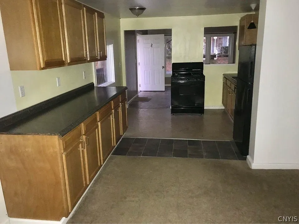 2 bed, 1.5 bath, 1520 sqft, $1,250 — Photo 1