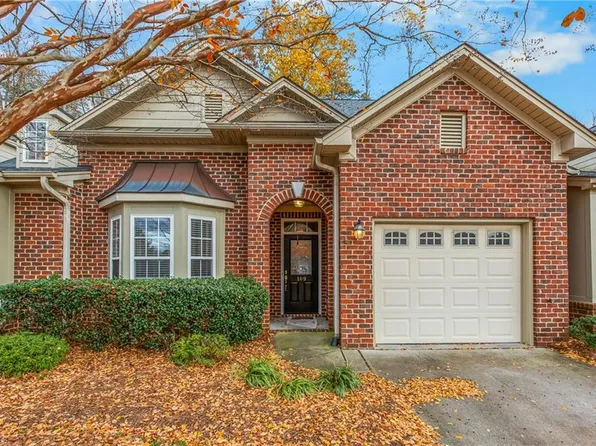 109 S Wentworth Dr, Mocksville, NC 27028