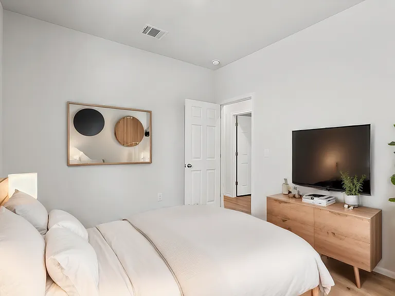 This is the third bedroom. The room has been virtually staged.