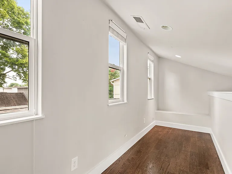 1724 6th Ave N #A — Photo 36