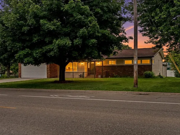 2720 S 32nd STREET, La Crosse, WI 54601