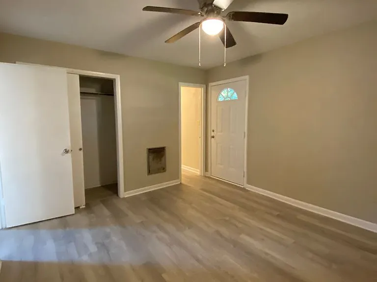 2342 Airport Dr. — Photo 3