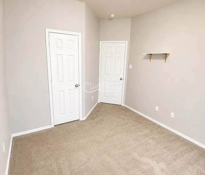 5829 Huntington Dr — Photo 10