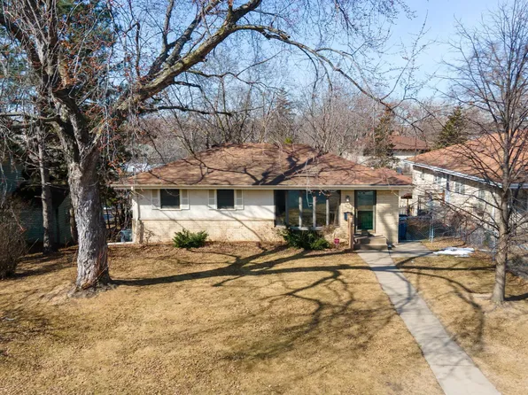 5360 5th St NE, Fridley, MN 55421