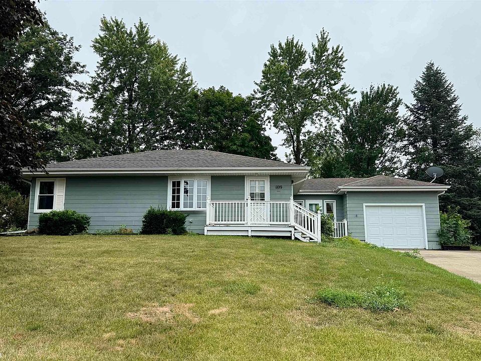 1st image of 1109 Ridgeway Dr