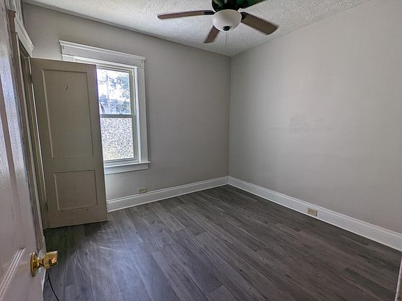 2nd image of 10605 Almira Ave #1