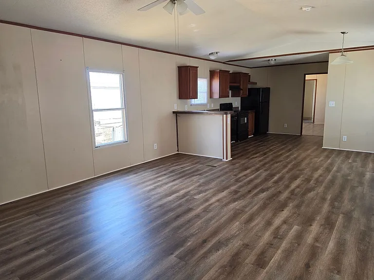 3509 Cesar Chavez Dr — Photo 6