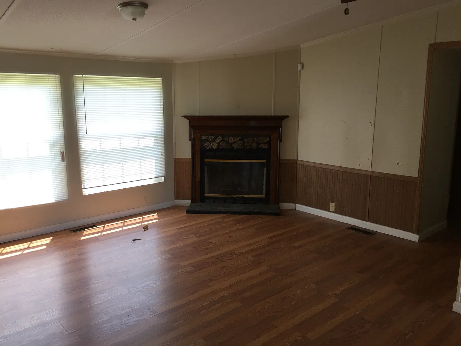 4 bed, 1792 sqft, $1,100 — Photo 4