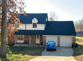 199 Red Bud Dr, Harriman, TN 37748