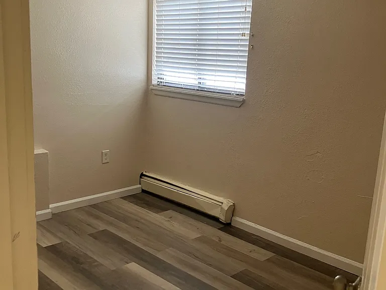 1610 Boston St #102 — Photo 11