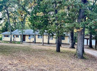 111 Hilltop Dr, Coffeyville, KS 67337