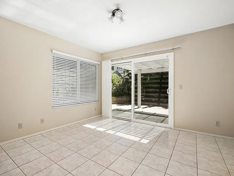 4068 Jeffrey Dr — Photo 12