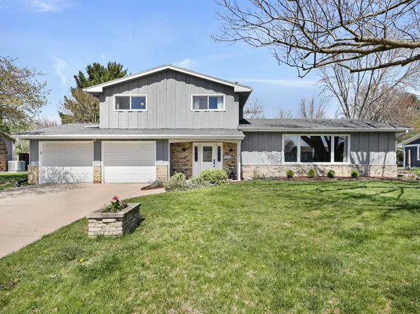 5318 Jonquil Ct, Middleton, WI 53562