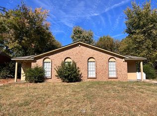 5434 Flowering Peach Dr, Memphis, TN 38115