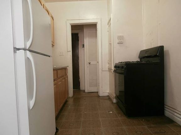 2nd image of 1715 Nelson Ave APT 1D