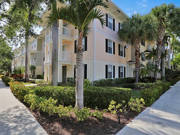 2nd image of 224 Murcia Dr APT 305
