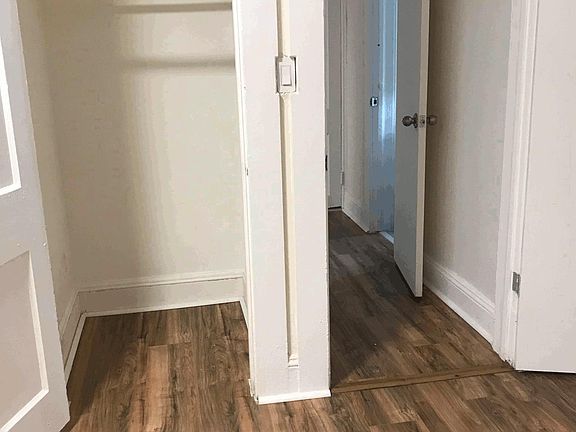 4th image of 1535 Drexel Ave #8