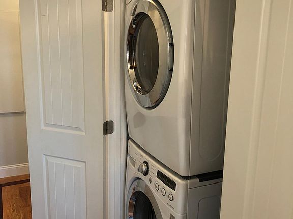 Laundry in unit 