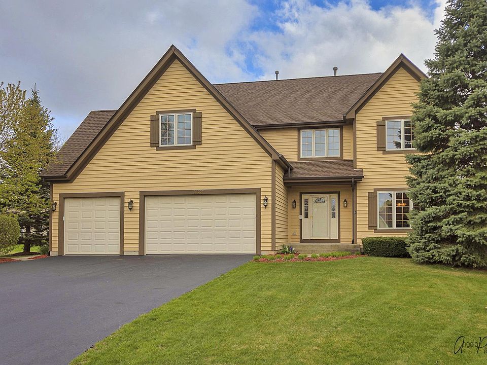 1st image of 25037 W Palmer Ct