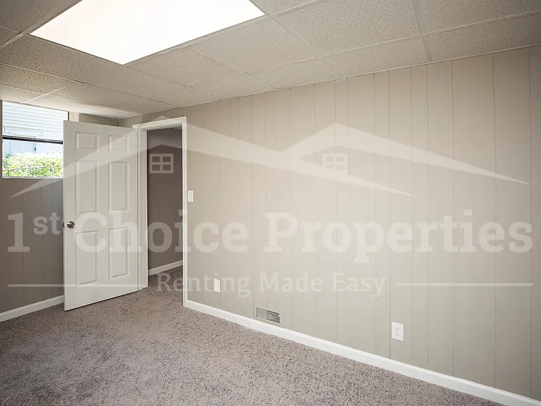 3142 Sleepy Hollow Dr — Photo 21