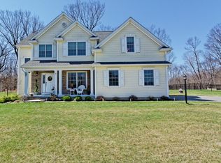15 Champagne Ct, Watervliet, NY 12189